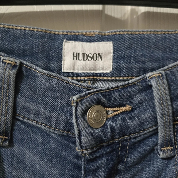 Hudson Kass Stella Straight Crop Light Wash Jeans, Frayed Hem, High Rise, EUC! - Picture 7 of 13